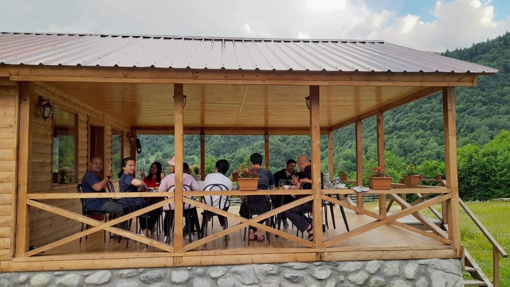 Hotel Ushba Hill Mestia Luaran gambar